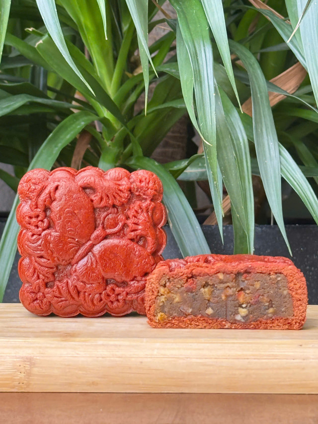 Bánh trung thu Healthy Sen Ô Long Cam